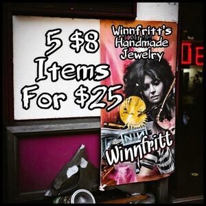 5 $8 Jewelry Items For $25!💫Lower Shipping Now. Thank you, Winnfritt